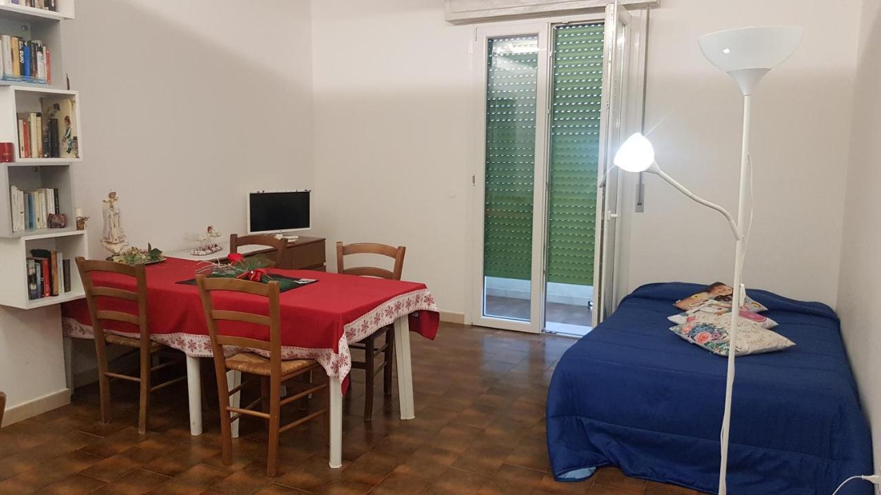 Апартаменты La Casa Di Dalila Санта-Кроче-суль-Арно Экстерьер фото