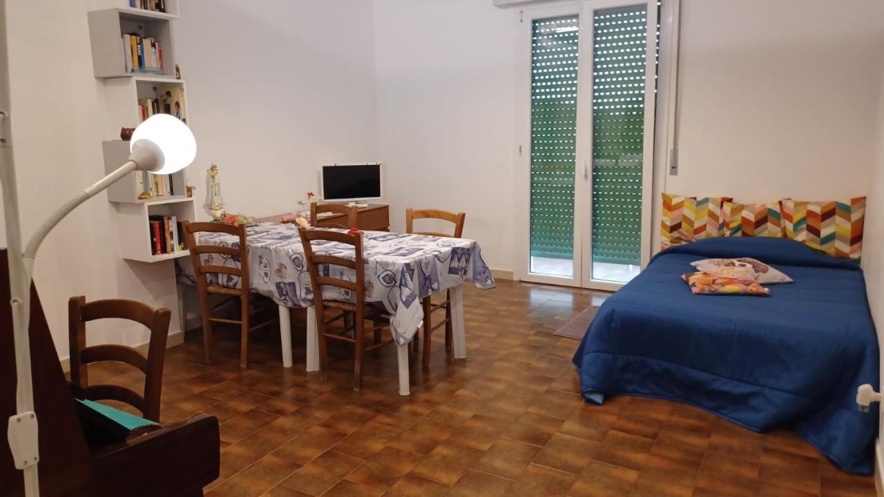 Апартаменты La Casa Di Dalila Санта-Кроче-суль-Арно Экстерьер фото